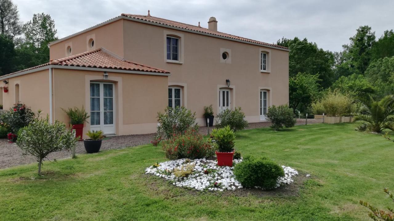Les Magnils-Reigniers Le Logis Du Marais Bed & Breakfast エクステリア 写真